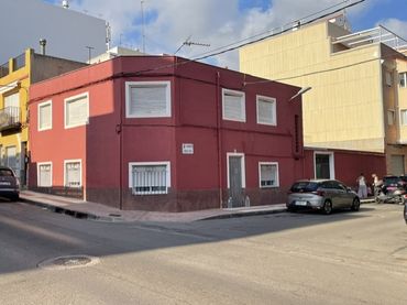 Reihenhaus zum Verkauf in Carrer Santa Rita