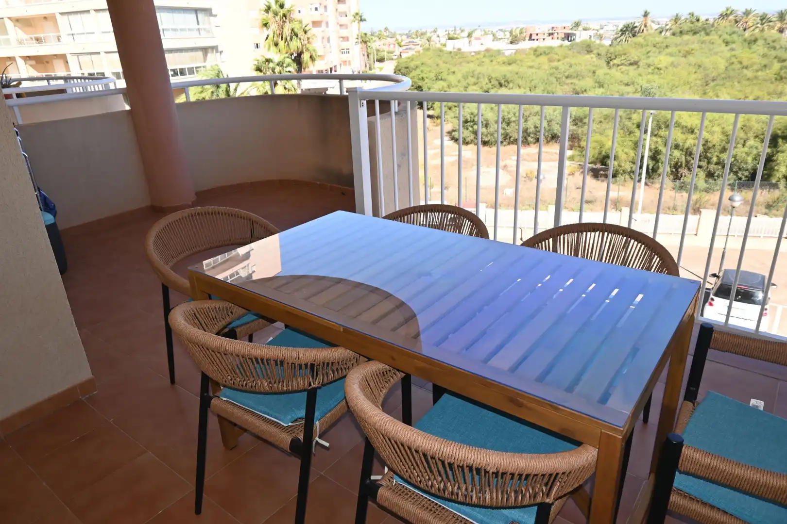 Apartament amb piscina en venda a Calle Sierra del Almirez 15, imagen 2