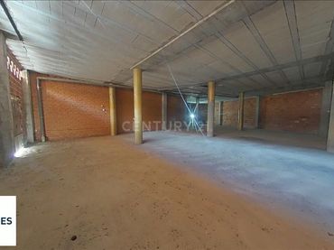 Local comercial en venda a Calle Cerro del Almagra 6