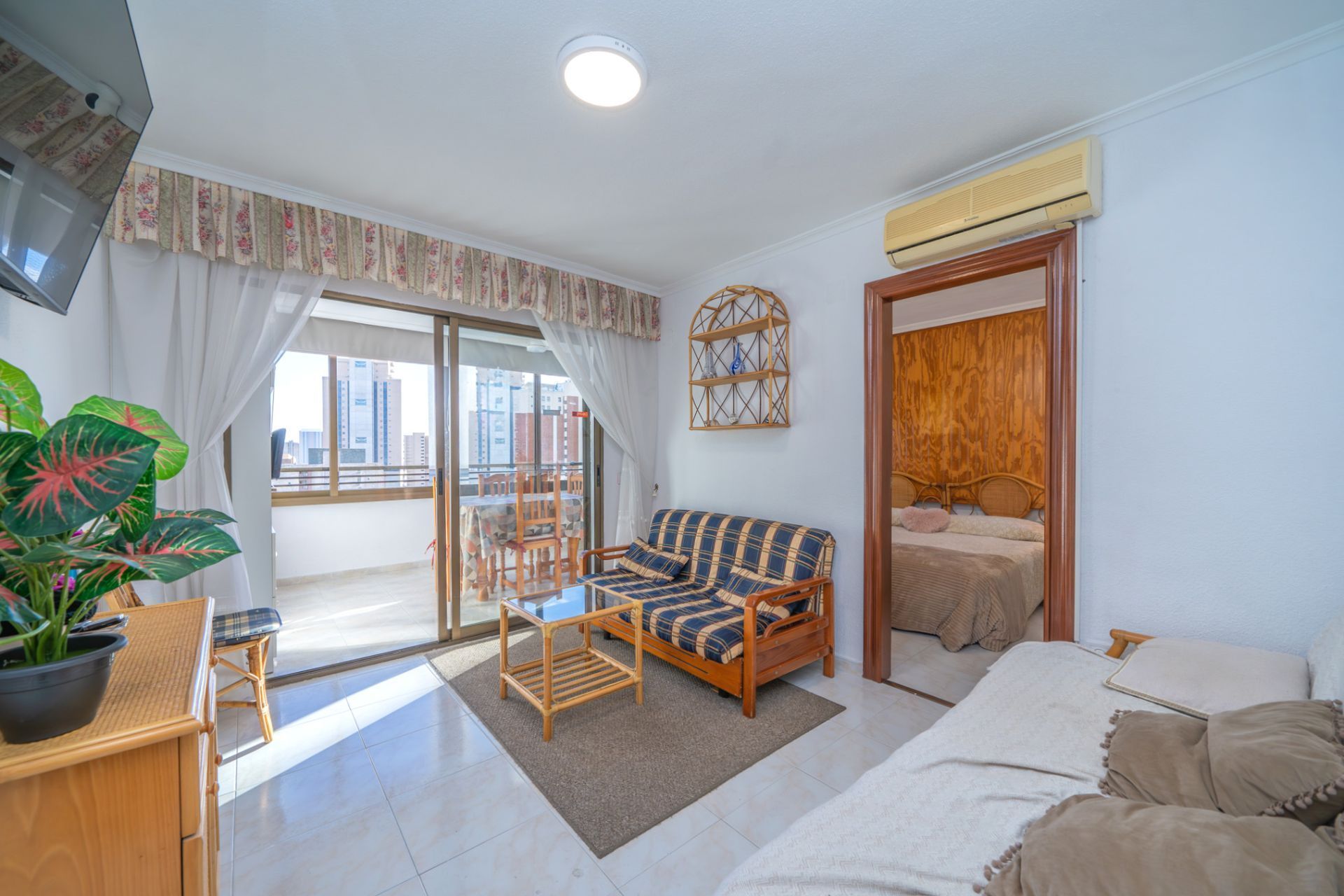 Dormitori de Apartament en venda en Benidorm amb Aire condicionat, Calefacció i Terrassa