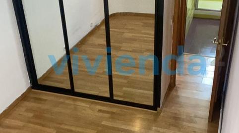 Foto 4 de Piso en venta en Dolores Barranco, Almendrales, Madrid