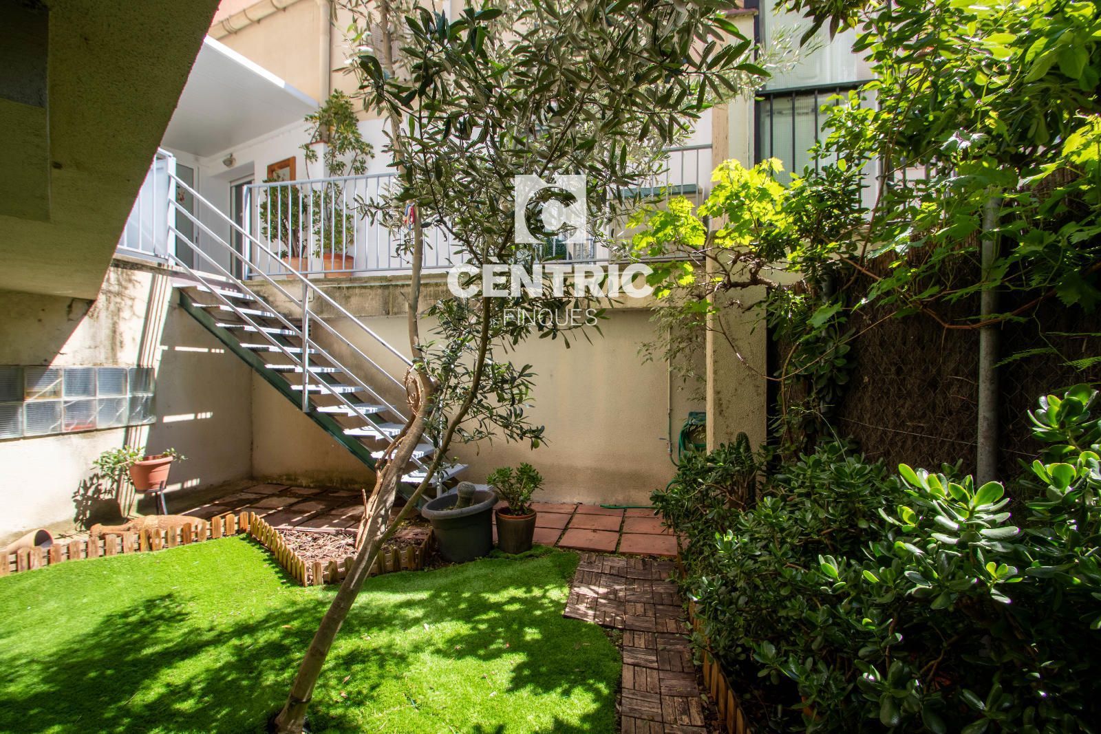 Jardí de Casa o xalet de lloguer en Terrassa amb Aire condicionat, Calefacció i Terrassa