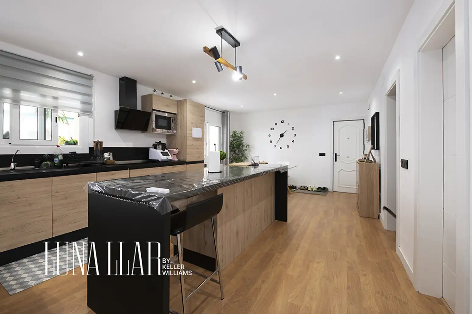 Kitchen of Flat for sale in Castelldefels  with Parquet flooring and Balcony