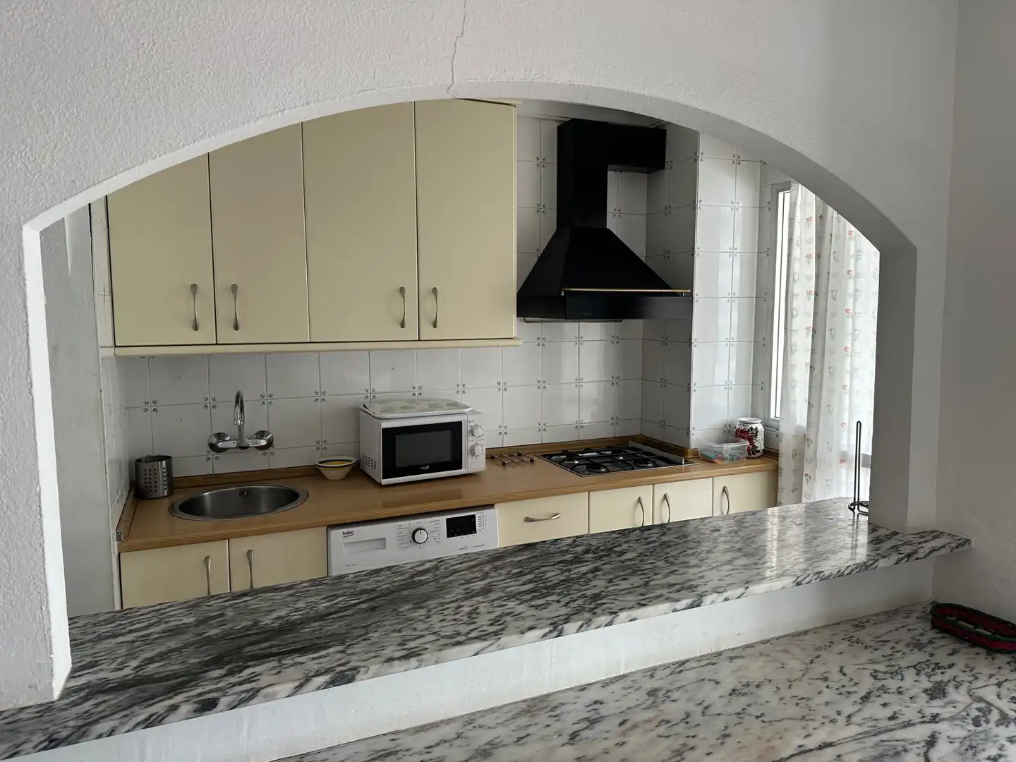 Cocina de Piso en venta en Benalmádena con Terraza, Trastero y Amueblado