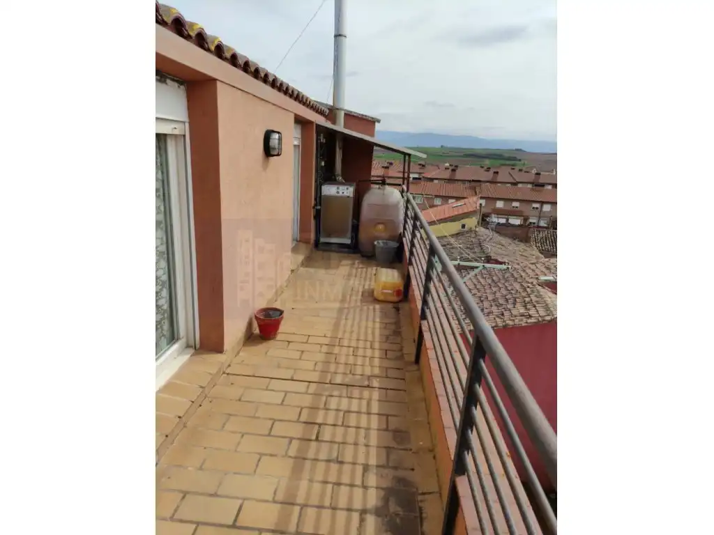 Terraza de Piso en venta en Alesanco con Balcón