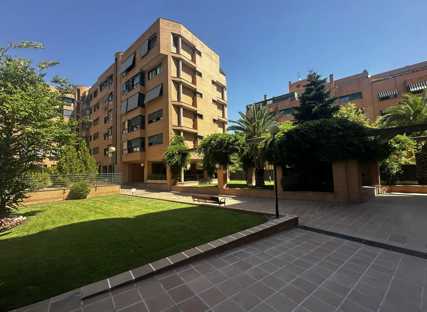 Vista exterior de Pis en venda en Madrid amb Aire condicionat, Calefacció i Parquet