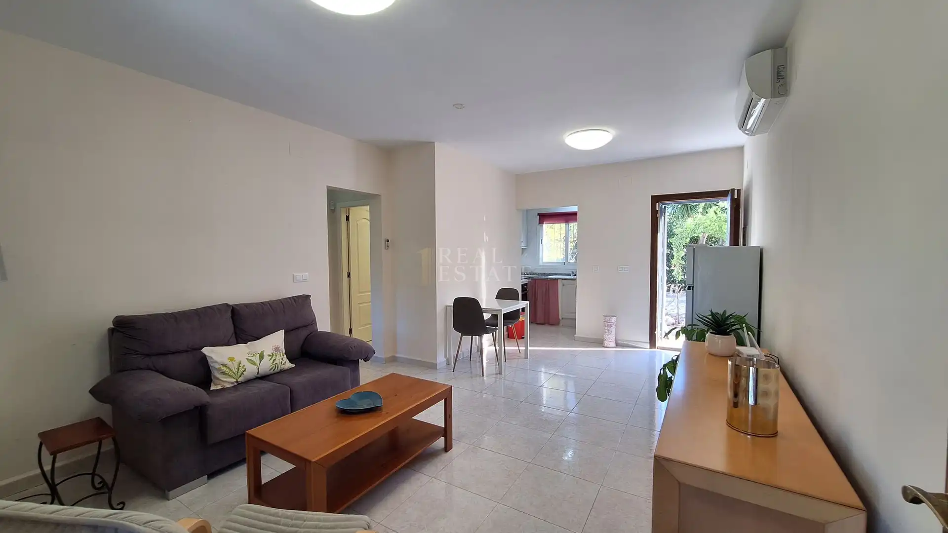Casa con piscina in vendita a Urbinisation Puerta Del Valle, imagen 9