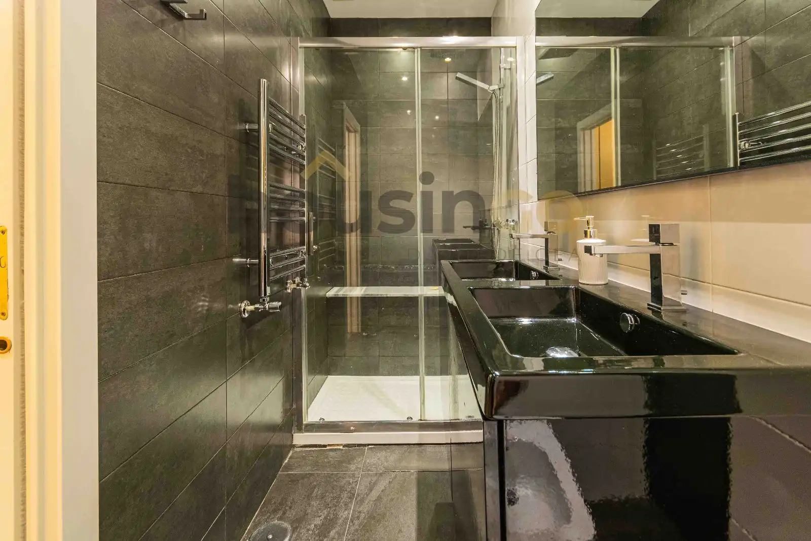 Bathroom of Flat for rent in Madrid  with Heating and Furnished