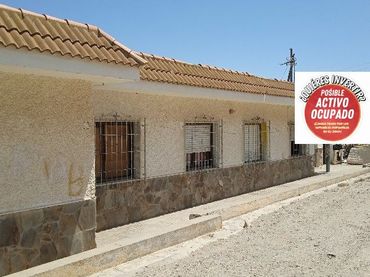 House for sale in Calle Molina