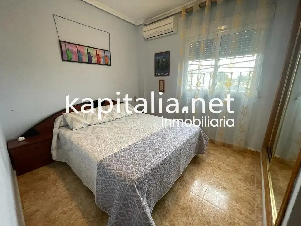 Habitación de Casa o chalet en venta en Alzira con Aire acondicionado, Jardín privado y Terraza