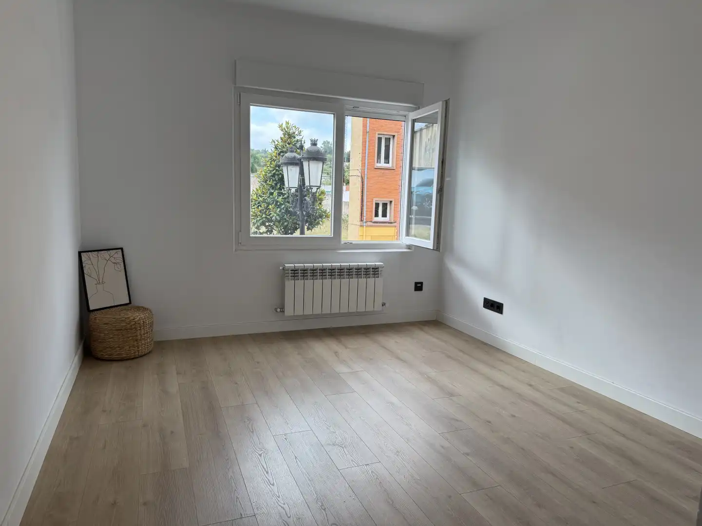Bedroom of Flat for sale in Oviedo   with Heating and Terrace