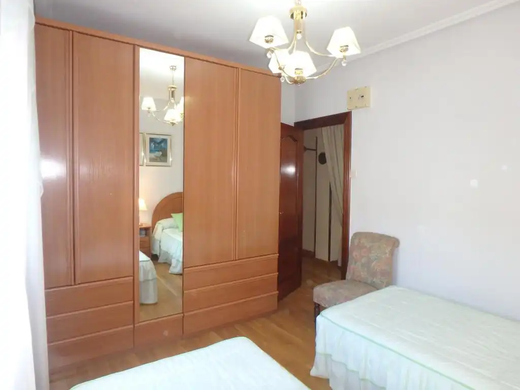 Schlafzimmer von Wohnung zum Verkauf in  Pamplona / Iruña mit Heizung und Terrasse
