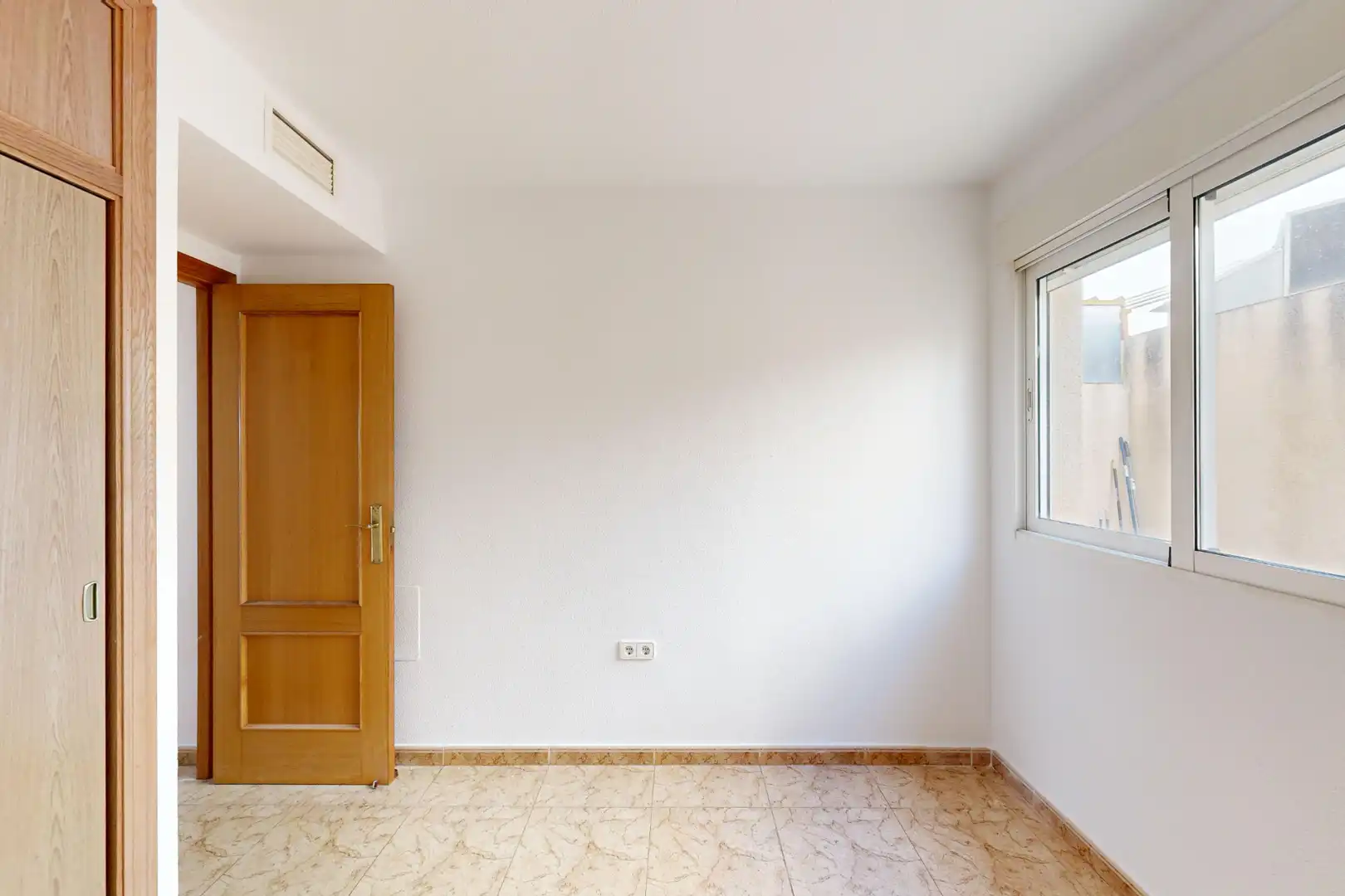 Habitación de Casa adosada en venta en Murcia con Aire acondicionado, Terraza y Trastero