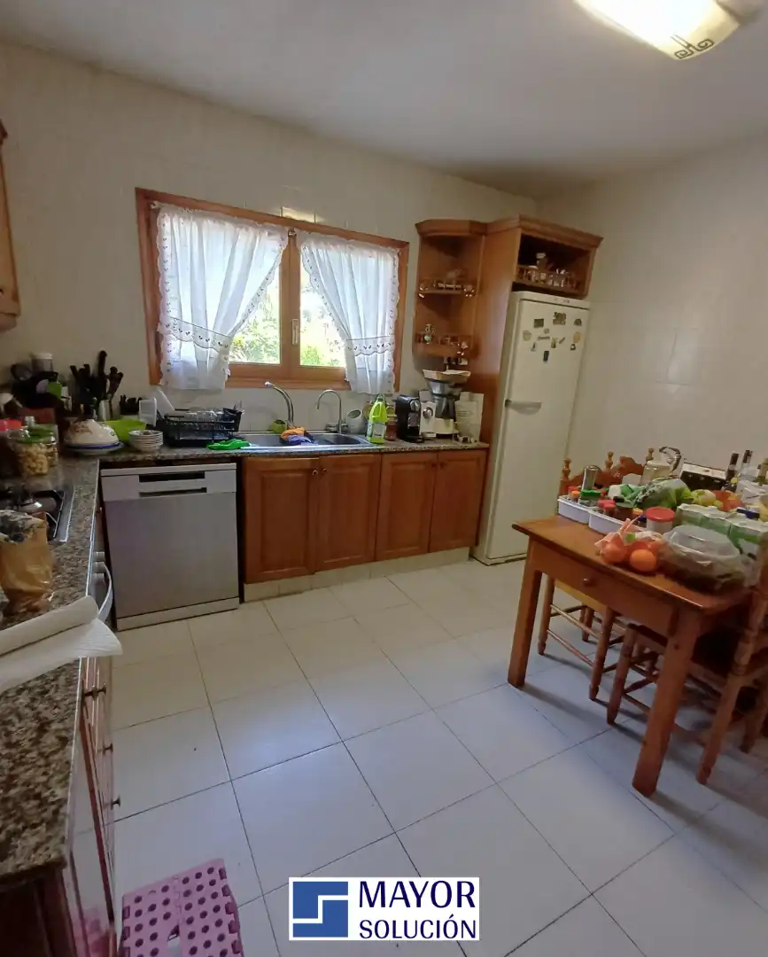 Cocina de Casa o chalet en venta en Bigues i Riells del Fai con Calefacción, Jardín privado y Terraza