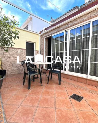 Casa adosada en Venta en Urbadiez - Entrepuentes
