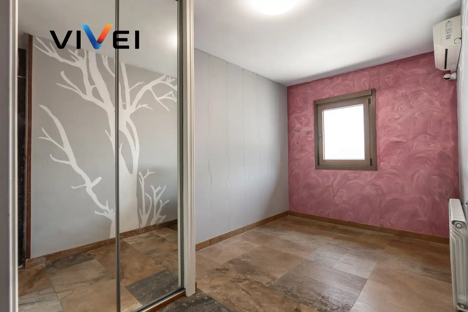 Habitación de Ático en venta en Carabanchel