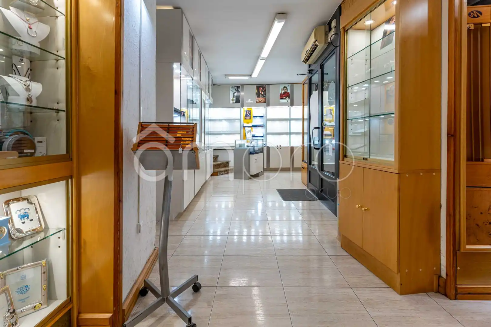 Local comercial en alquiler en N/A, imagen 16