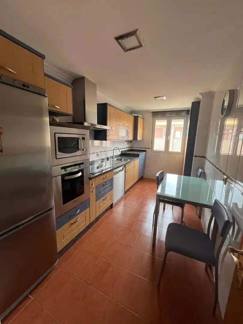Flat with lift to rent in Calle ABOGADO JOSE FUERTES 5 5, imagen 4