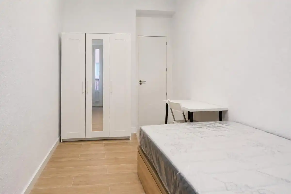 Bedroom of Flat for sale in Madrid  with Air Conditioner and Heating