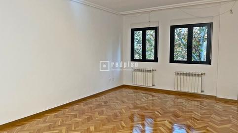 Photo 3 of Flat to rent in Caleruega, Costillares,  Madrid Capital