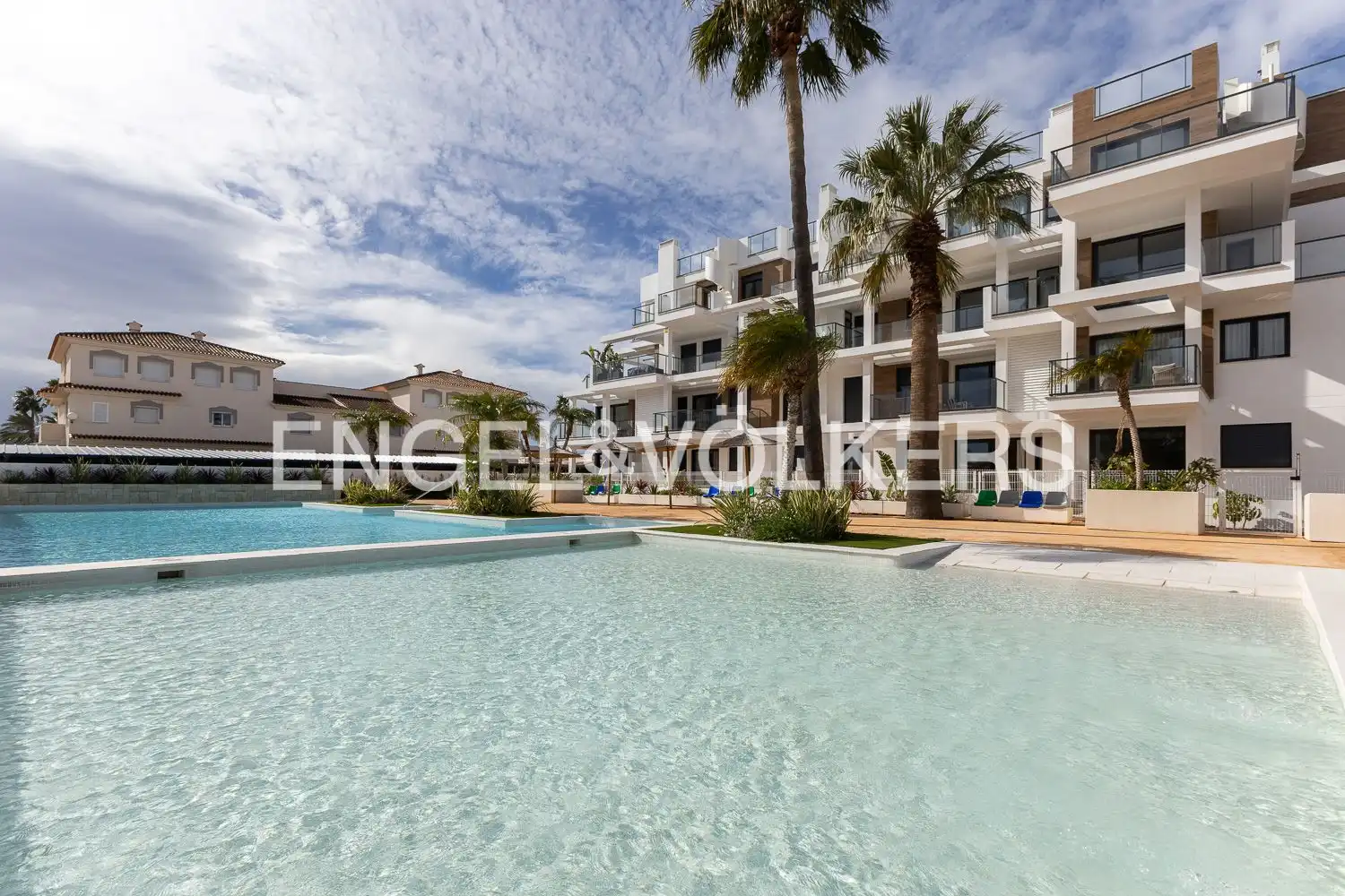 Exterior view of Attic for sale in Dénia  with Air Conditioner, Heating and Terrace