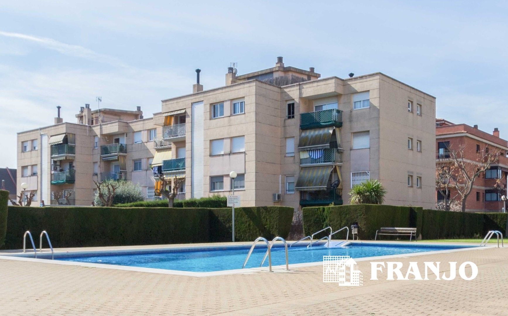 Piscina de Piso en venta en Barberà del Vallès con Aire acondicionado, Calefacción y Piscina