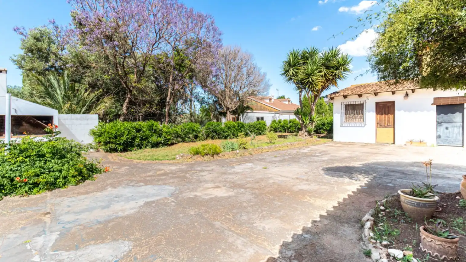 Außenansicht von Haus oder Chalet zum Verkauf in Dénia mit Privatgarten, Terrasse und Abstellraum