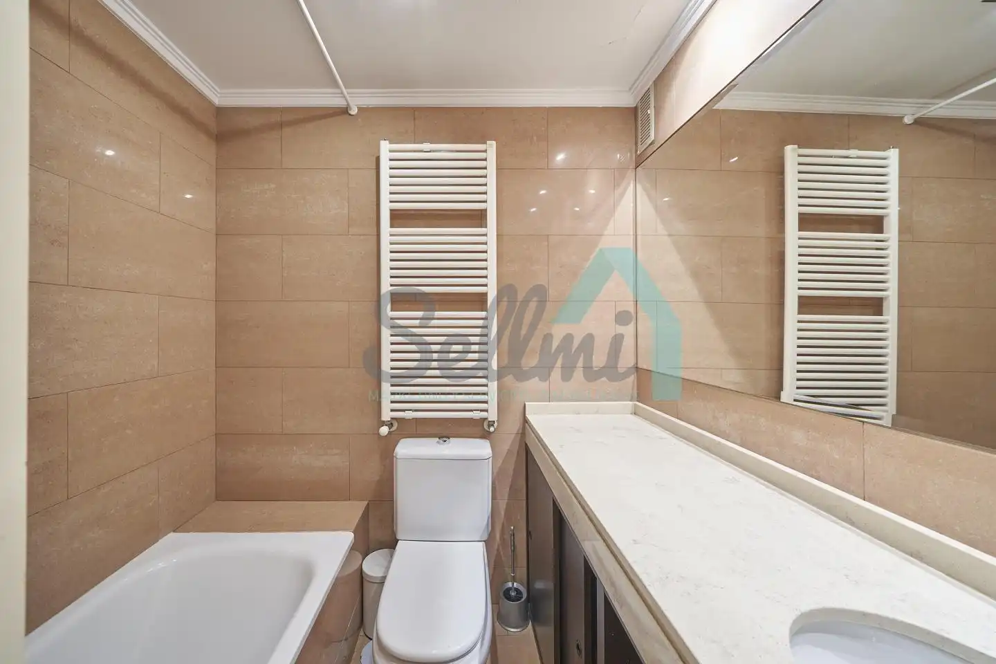 Wohnung zur Miete in Calle Ángel Muñiz Toca, El Cristo