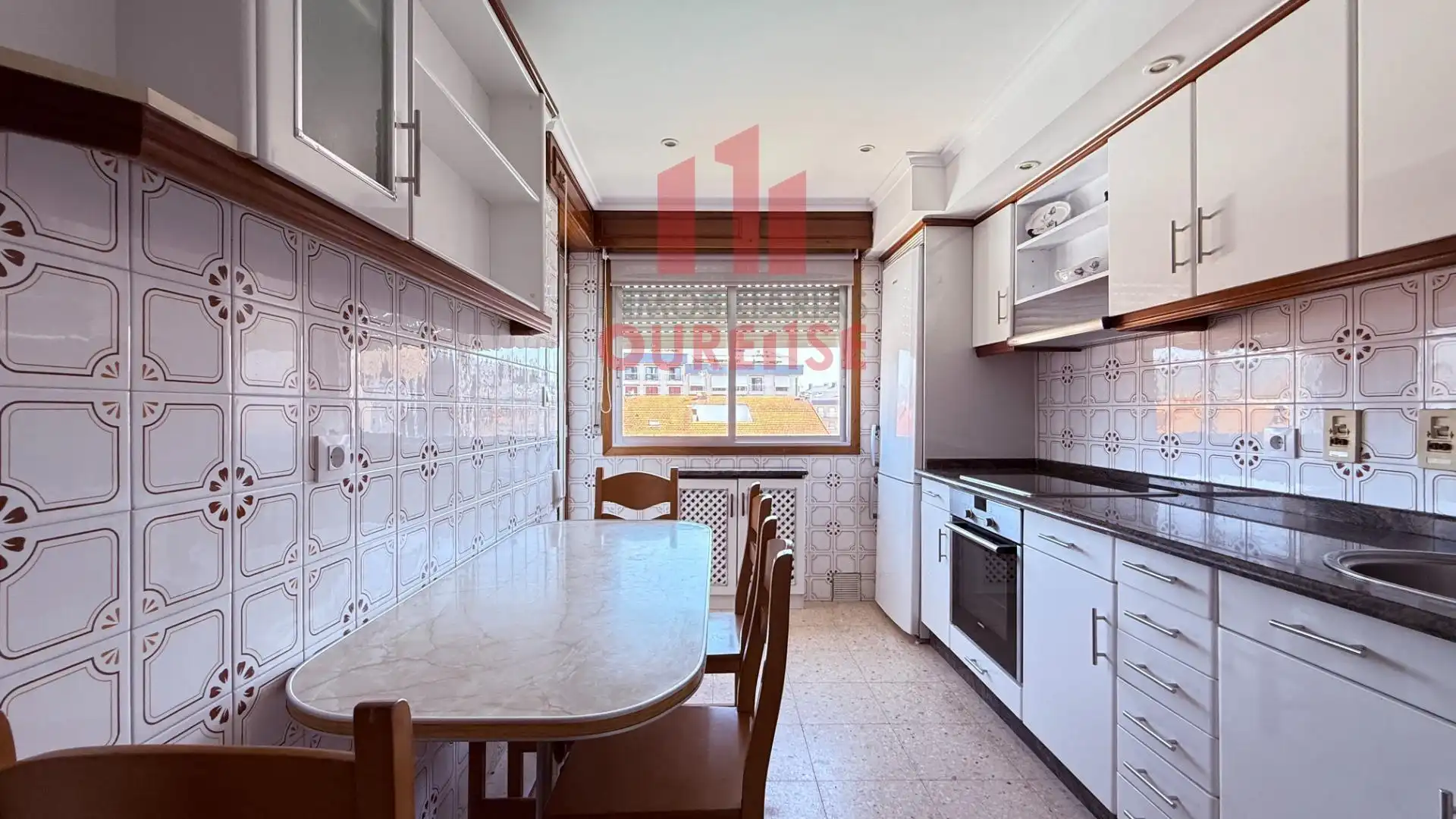 Kitchen of Flat for rent in Ourense Capital   with Heating and Furnished
