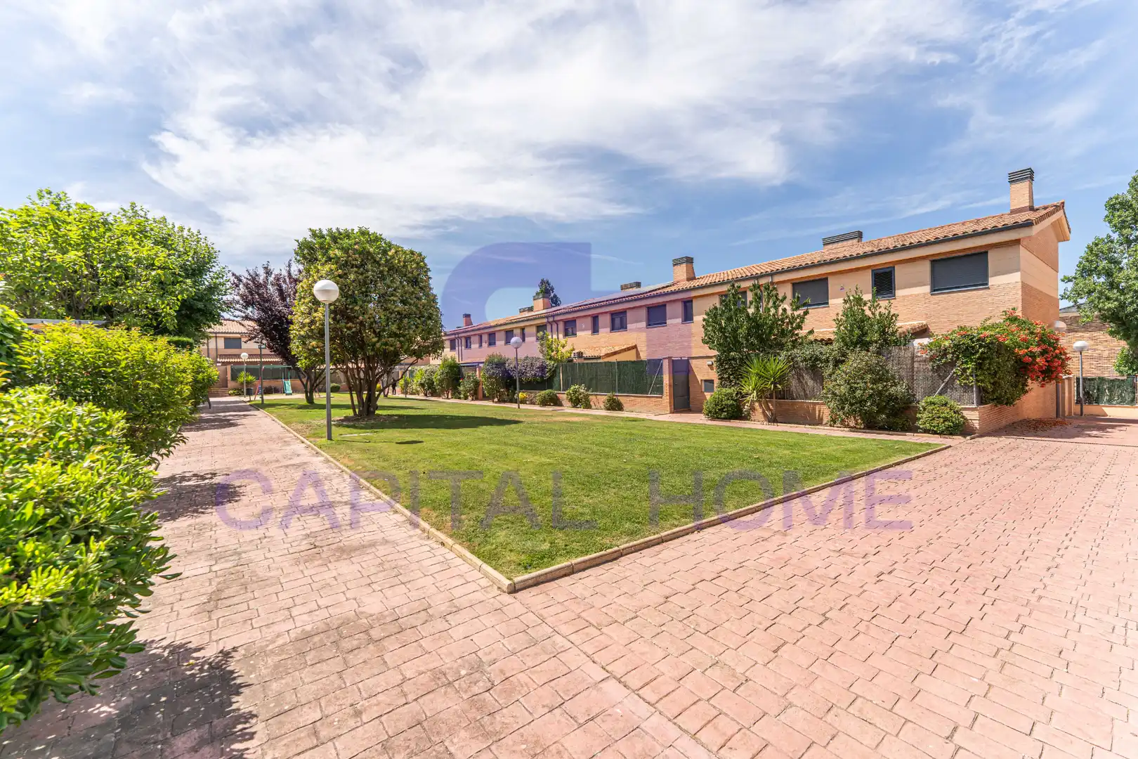 Jardín de Casa adosada en venta en Navalcarnero con Aire acondicionado, Calefacción y Jardín privado