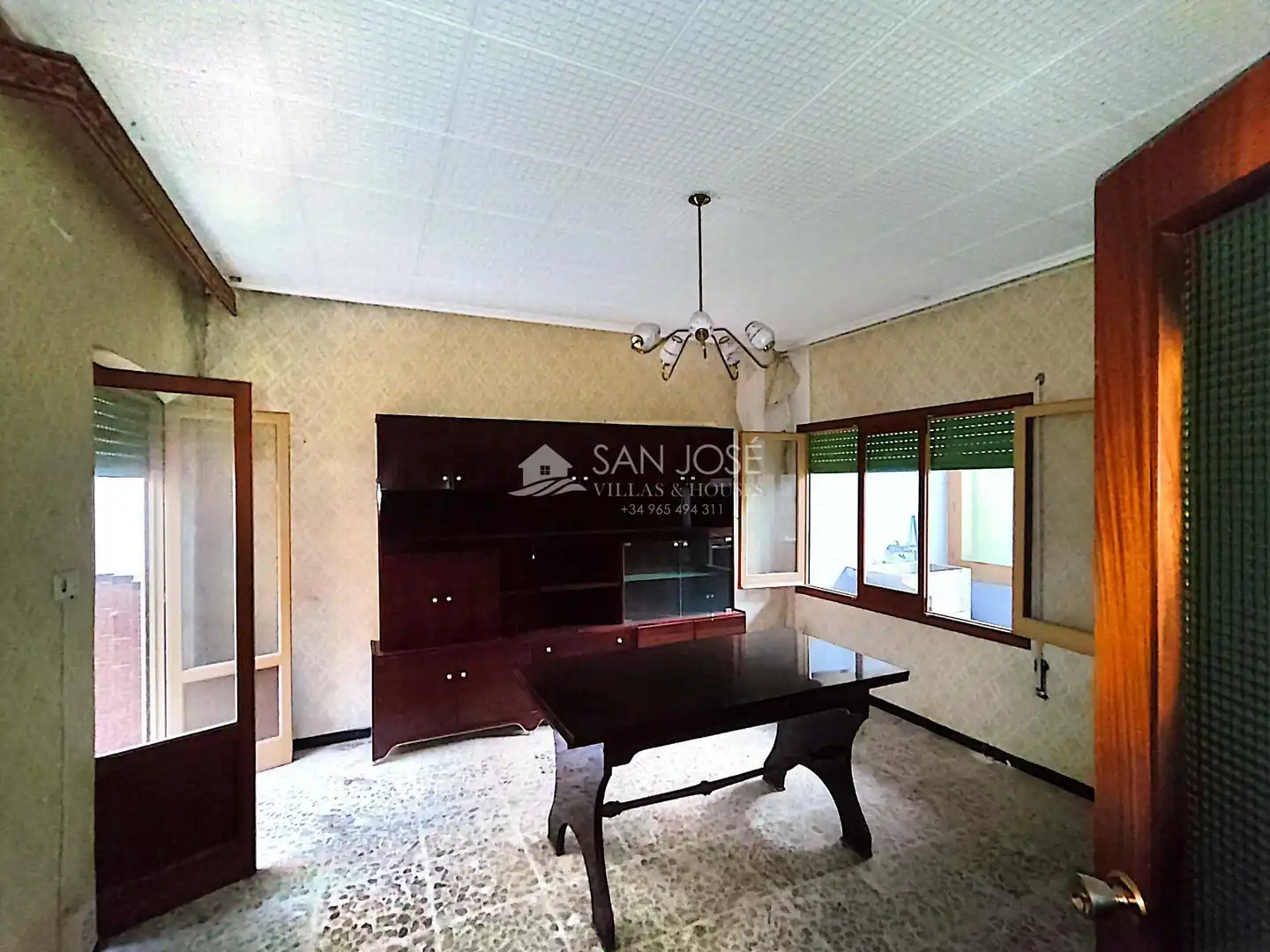 Menjador de Casa o xalet en venda en La Romana amb Calefacció, Terrassa i Traster