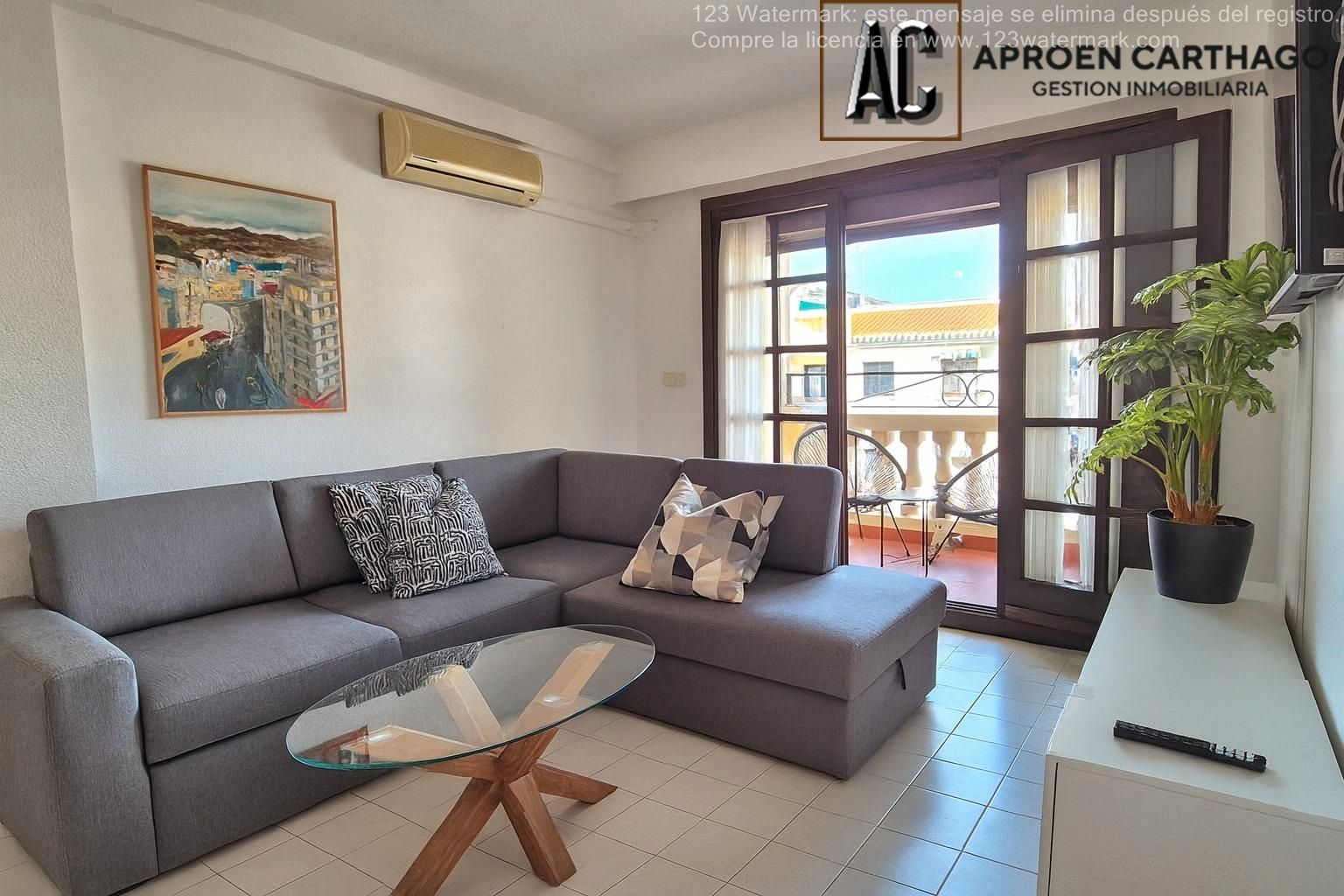 Sala d'estar de Pis en venda en Los Alcázares amb Aire condicionat, Terrassa i Moblat