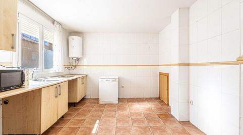 Foto 4 de Casa adosada en venta en C. Juan Ramón Jiménez, Recas, Toledo