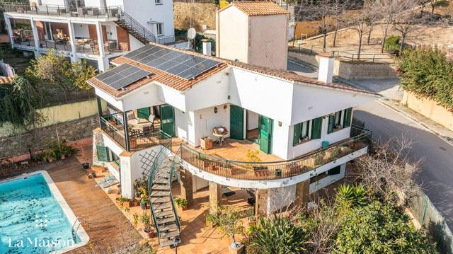 Casa-chalet en Venta en Carretera de Cornellà a Fogars de Tordera, 10 en Les Bilbenyes