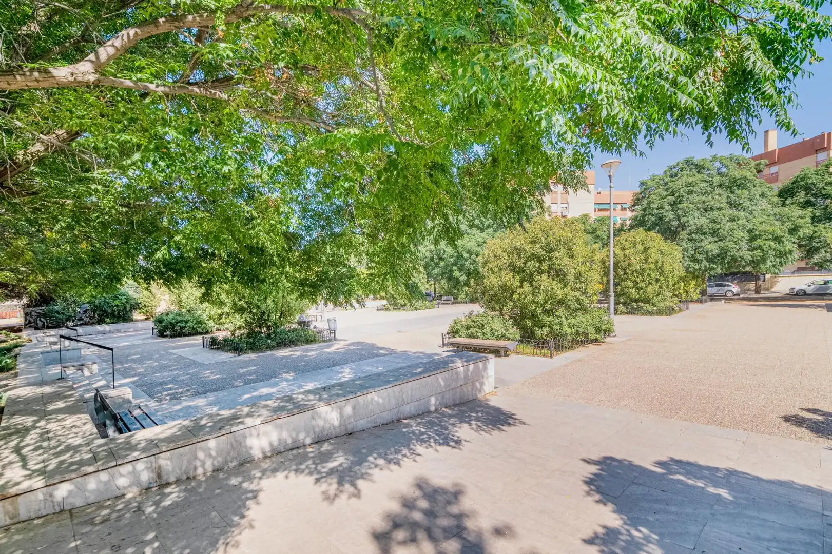 Vista exterior de Piso en venta en Granada con Calefacción