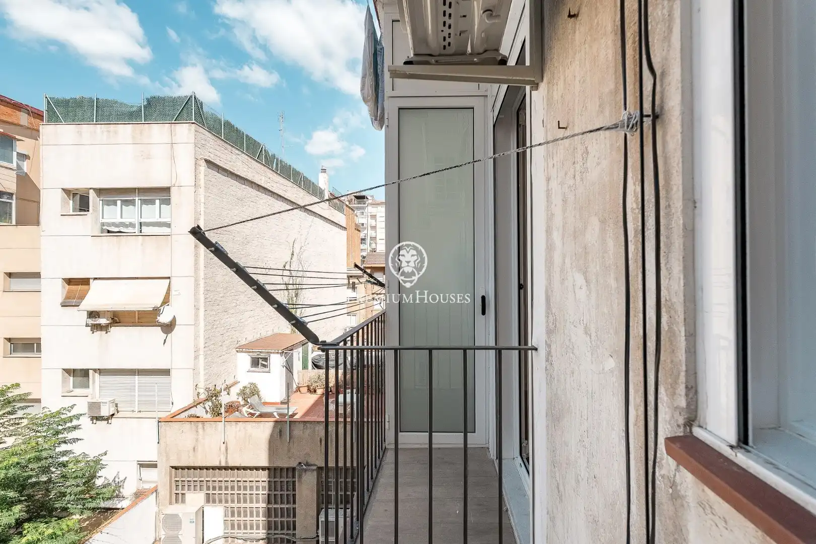 Balcony of Apartments for sale in Barcelona  with Parquet flooring