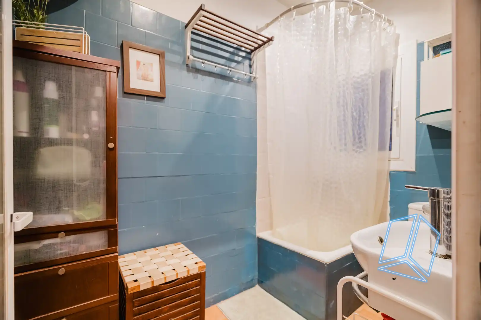 Baño de Planta baja en venta en L'Hospitalet de Llobregat con Terraza