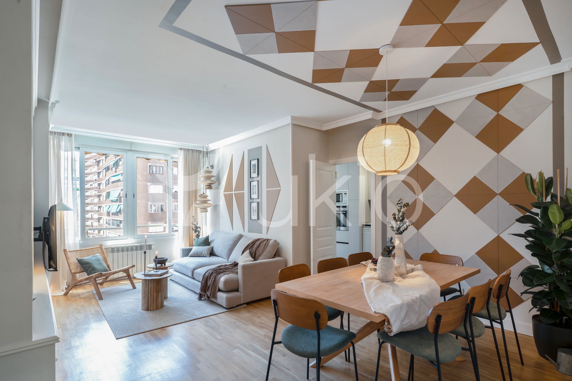 Apartment to rent in Avenida de Alberto de Alcocer, Hispanoamérica - Bernabéu