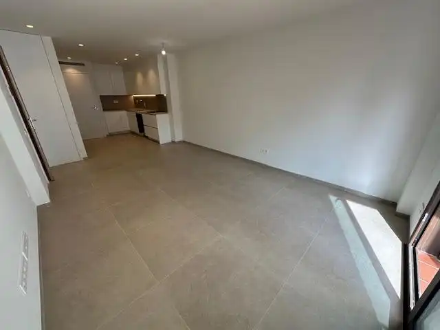 Piso de alquiler en Badalona con Calefacción y Balcón