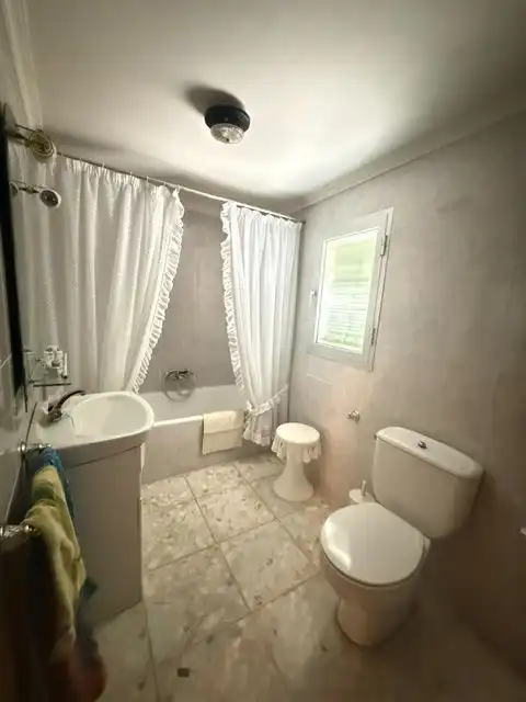 Bany de Casa o xalet en venda en Salmoral