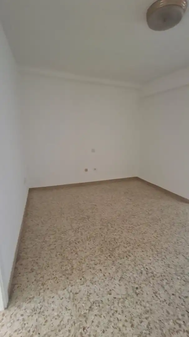 Piso en venta en Dos Hermanas con Balcón