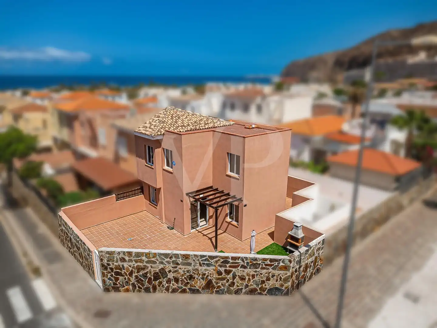 Vista exterior de Casa adosada en venta en Arona con Terraza y Piscina comunitaria