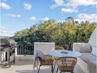 Apartamento con piscina en venta en Calle Istán 24