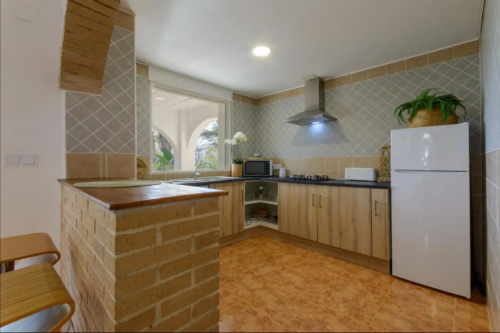 Cocina de Casa o chalet en venta en Gandia con Jardín privado, Terraza y Piscina