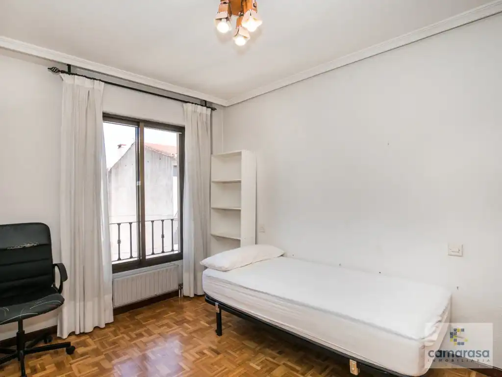 Schlafzimmer von Wohnung zur Miete in Ávila mit Heizung und Möbliert