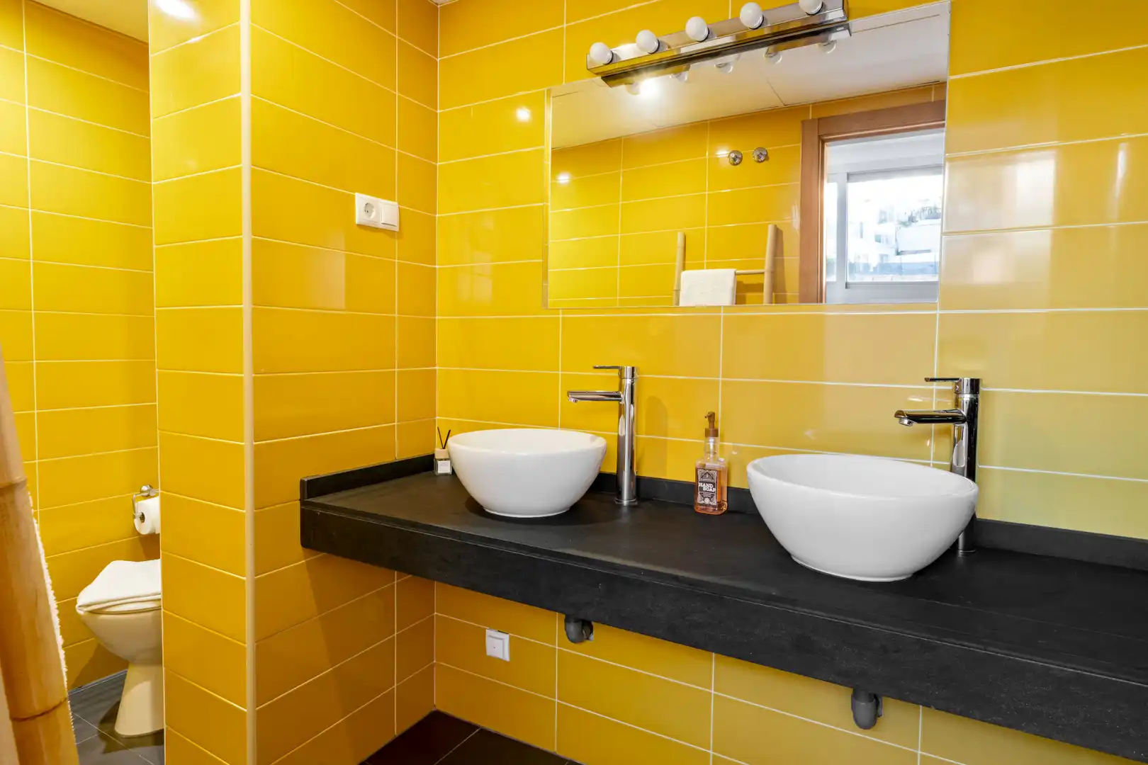 Badezimmer von Dachboden zum Verkauf in Mijas mit Klimaanlage, Heizung und Terrasse