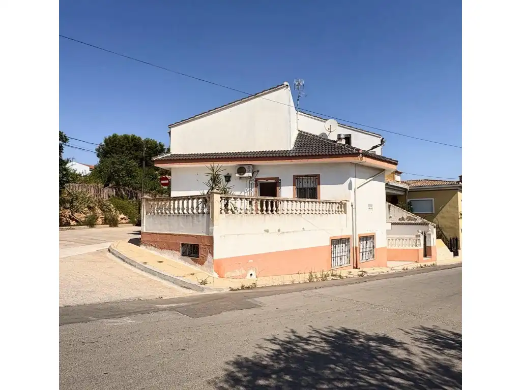 Casa en venta en La Font de la Figuera, imagen 2