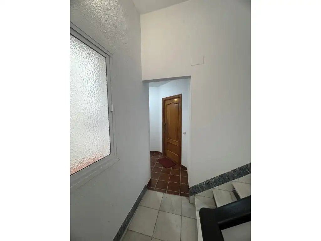 Piso en venta en La Línea de la Concepción con Amueblado