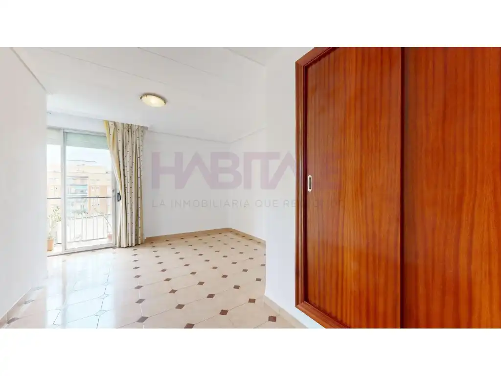 Bedroom of Flat for sale in Valencia  with Balcony