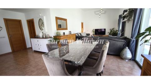 Foto 4 de Casa o xalet en venda a Calle la Maresia, Caleta de Fuste, Antigua